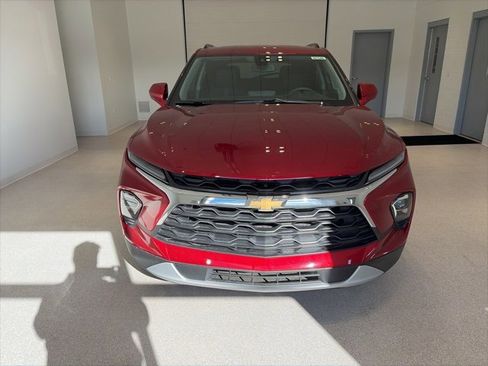New 2025 Chevrolet Blazer LT w/ Convenience Package image 2