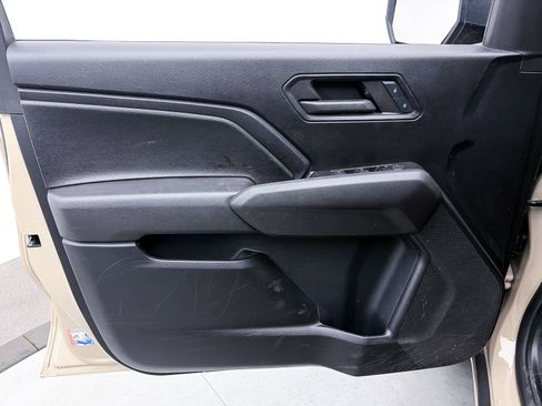 Used 2024 Chevrolet Colorado W/T image 7