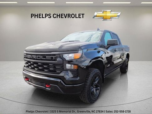 Certified 2025 Chevrolet Silverado 1500 Custom Trail Boss w/ LPO, Dark Essentials Package image 3