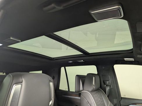 Used 2025 Cadillac Escalade Sport Platinum image 27