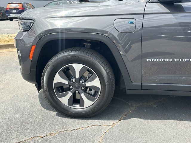 Certified 2024 Jeep Grand Cherokee Limited 4xe w/ Trailer Tow Package AWD/4WD image 13