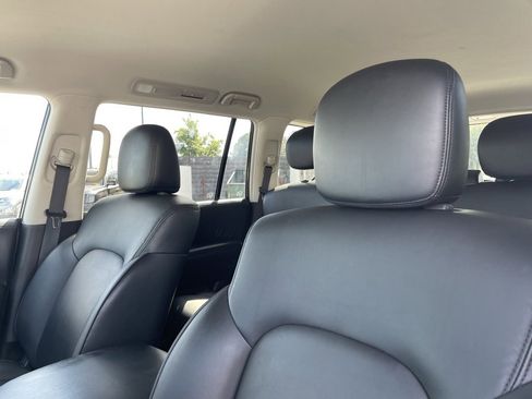 Used 2024 Nissan Armada SV image 23