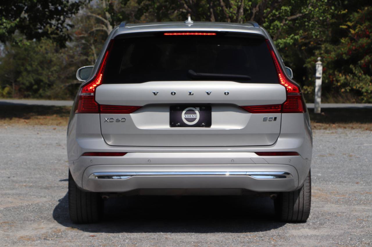 Used 2022 Volvo XC60 B5 Inscription w/ Advanced Package AWD/4WD image 4