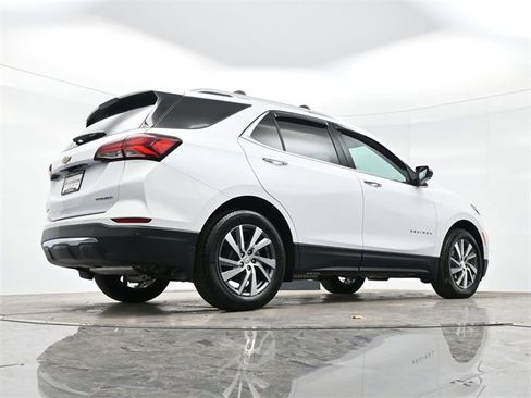 Used 2024 Chevrolet Equinox Premier image 32