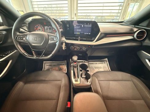 Used 2024 Chevrolet Trax RS w/ Driver Confidence Package image 21