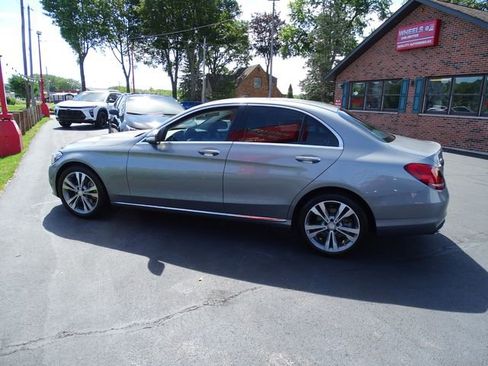Used 2015 Mercedes-Benz C 300 Sedan image 4