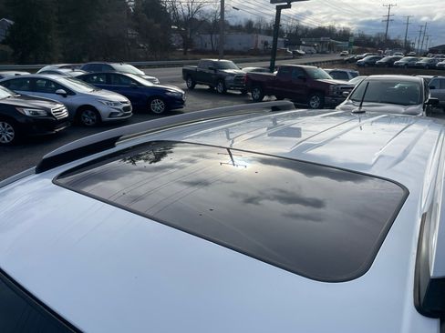 Used 2014 Toyota RAV4 XLE image 12