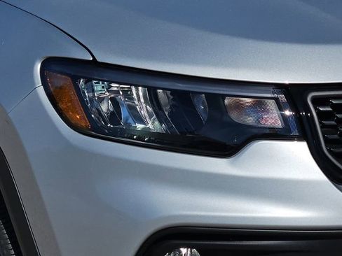 New 2026 Jeep Compass Latitude image 8