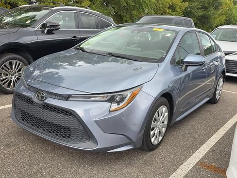 Used 2022 Toyota Corolla LE FWD image 14