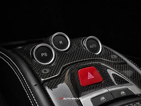 Used 2015 Ferrari 458 Italia Coupe RWD image 36
