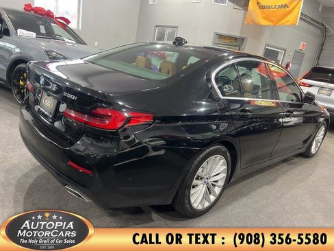 Used 2021 BMW 530i xDrive w/ Convenience Package image 6