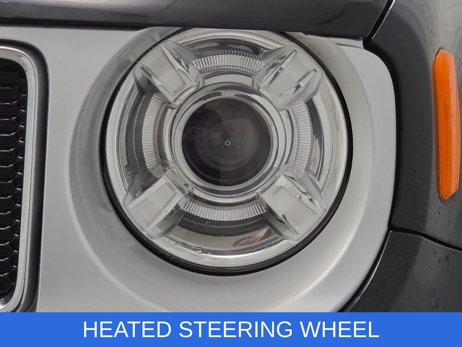 Certified 2018 Jeep Renegade Limited w/ UConnect 8.4 Nav Group AWD/4WD image 9