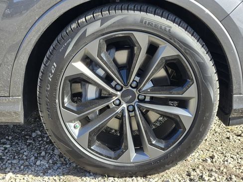 Used 2026 Audi Q7 3.0T Premium Plus AWD/4WD image 16