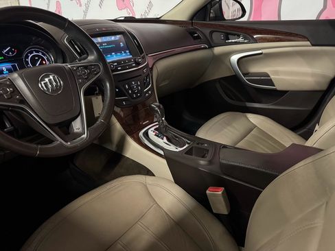 Used 2017 Buick Regal Sport Touring image 21