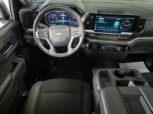 Used 2025 Chevrolet Silverado 1500 LT AWD/4WD image 13