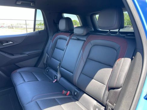 Used 2025 Chevrolet Equinox RS w/ Convenience Package III AWD/4WD image 40