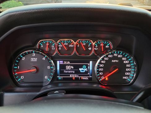 Used 2018 Chevrolet Silverado 1500 LT w/ All Star Edition image 29