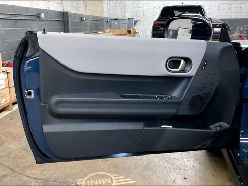 Certified 2025 MINI Cooper S image 25