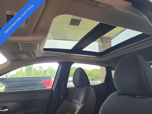 Used 2026 Nissan Kicks SV w/ SV Premium Package FWD image 20