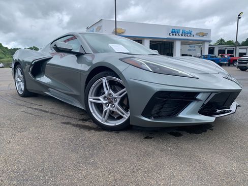 Used 2024 Chevrolet Corvette Stingray Coupe w/ Battery Protection Package RWD image 11