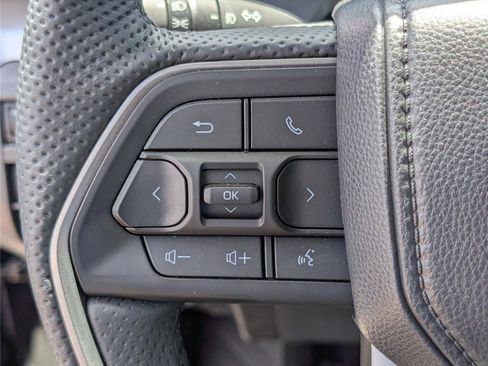 Used 2025 Toyota Tacoma TRD Sport w/ TRD Sport Upgrade Package AWD/4WD image 22