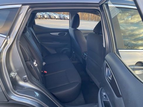 Certified 2021 Nissan Rogue Sport S image 26