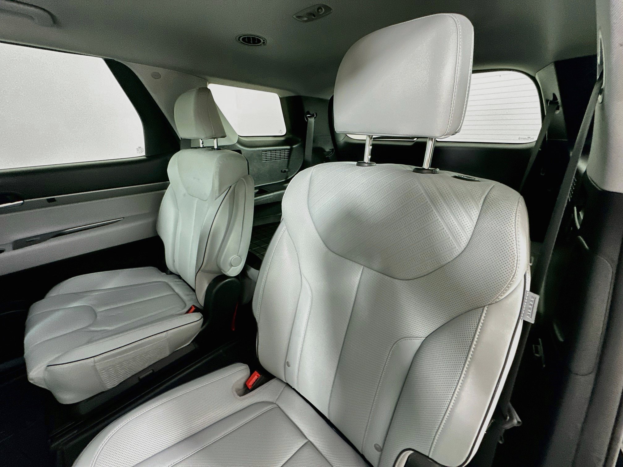 Used 2023 Hyundai Palisade SEL FWD image 22