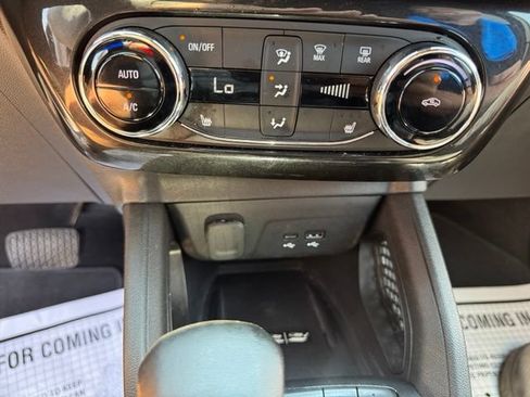 Used 2025 Chevrolet TrailBlazer RS w/ Convenience Package FWD image 17