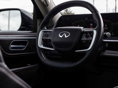 Used 2025 INFINITI QX80 Sensory AWD/4WD image 25