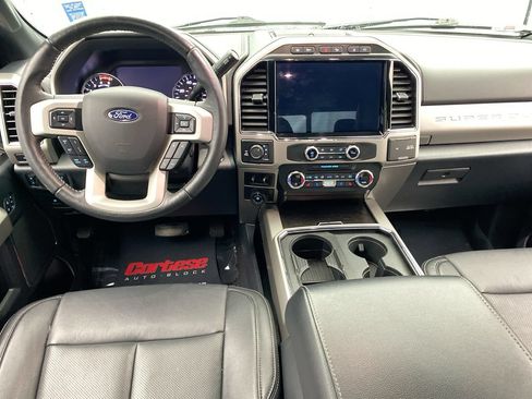 Used 2022 Ford F250 Lariat w/ Black Appearance Package AWD/4WD image 15