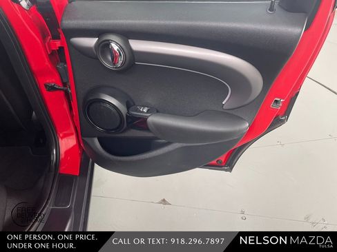 Used 2022 MINI Cooper 4-Door Hardtop image 43