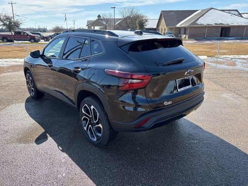 New 2026 Chevrolet Trax RS w/ Sunroof Package image 3