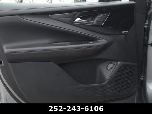 Used 2024 Chevrolet Blazer EV RS image 31