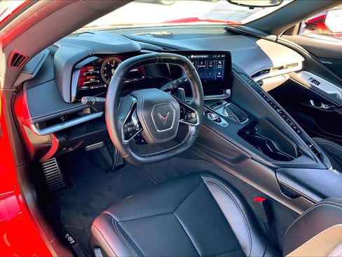 Used 2025 Chevrolet Corvette Stingray Coupe w/ 1LT image 15