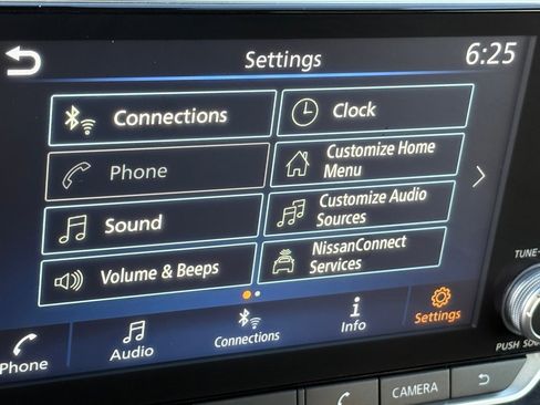 Certified 2025 Nissan Sentra SV image 25