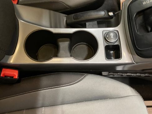 Used 2016 Ford Escape SE w/ Equipment Group 201A image 5