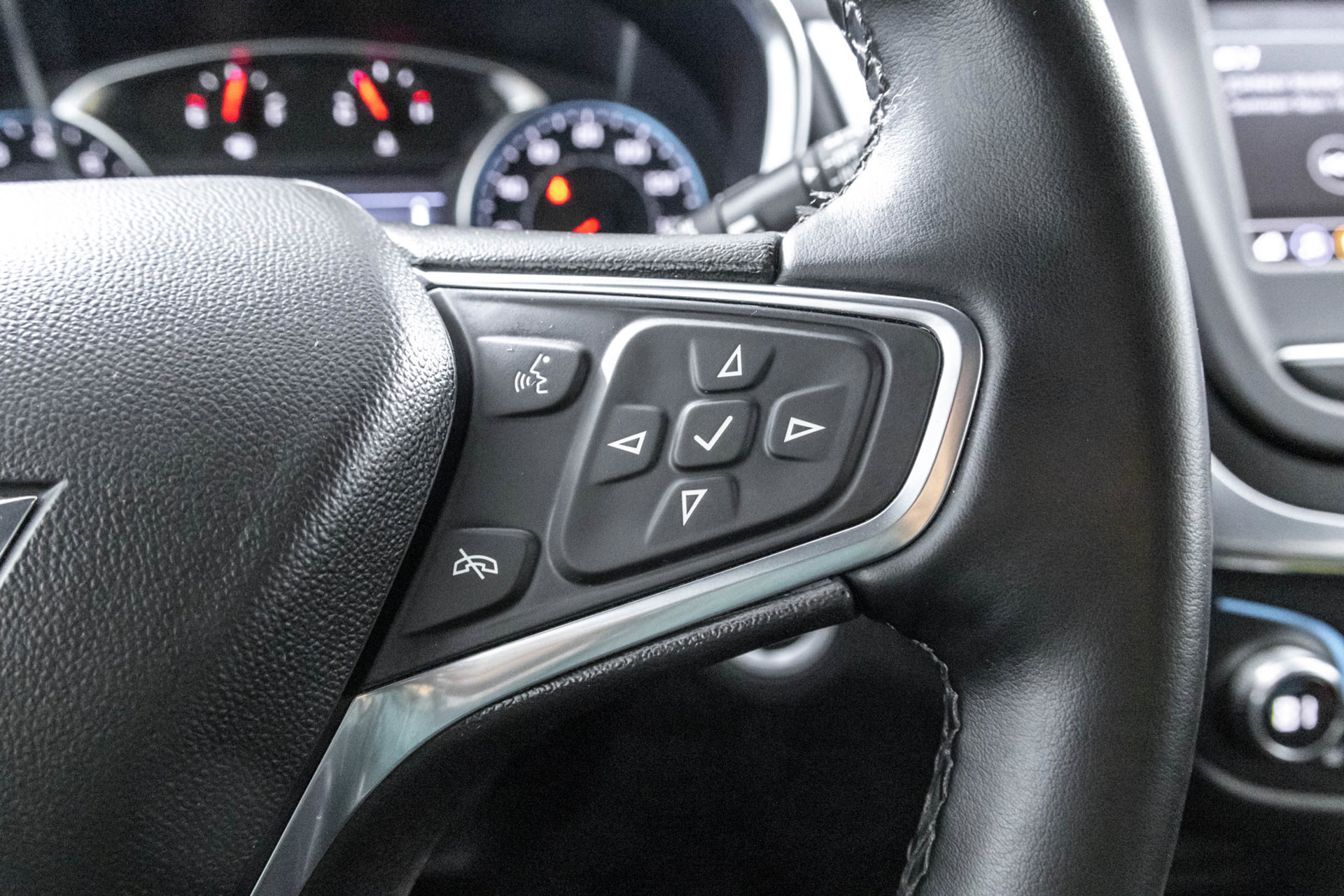 Used 2024 Chevrolet Equinox LT AWD/4WD image 27