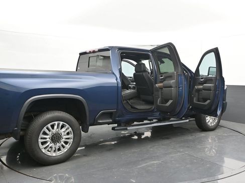 Used 2020 Chevrolet Silverado 2500 High Country w/ Z71 Off-Road Package image 57