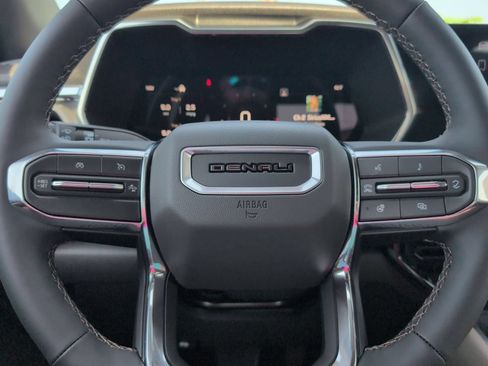 New 2026 GMC Canyon Denali AWD/4WD image 13