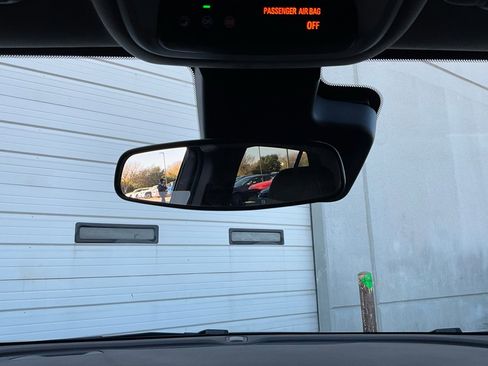 Used 2025 Buick Encore GX Preferred image 16