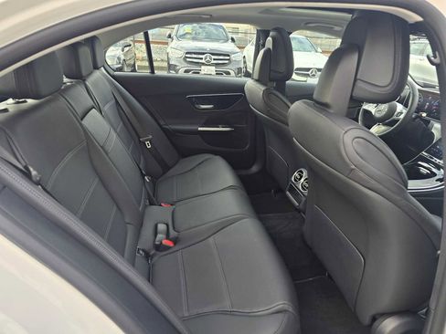 Used 2025 Mercedes-Benz C 300 4MATIC Sedan image 13