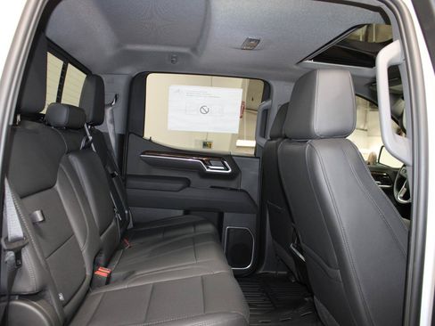 New 2026 GMC Sierra 1500 Elevation w/ Elevation Premium Package AWD/4WD image 25