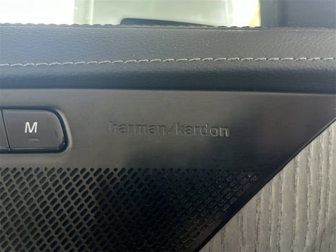 Used 2023 Volvo XC90 B6 Ultimate w/ Protection Package Premier image 30