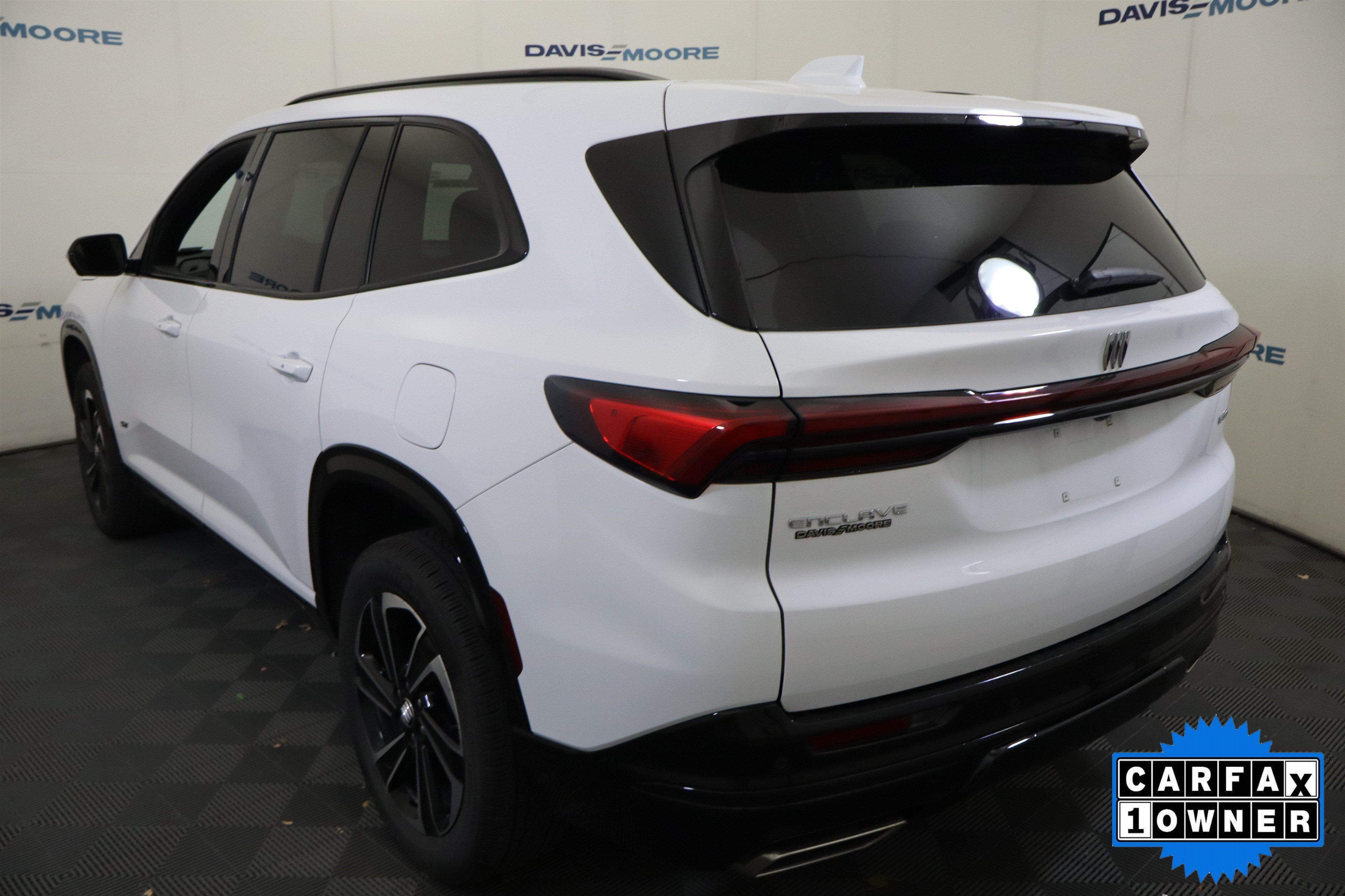 Used 2026 Buick Enclave Sport Touring FWD image 10