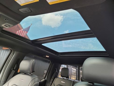 Used 2017 Ford F150 Platinum image 15