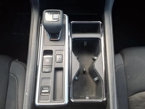 Used 2022 Nissan Pathfinder S FWD image 26
