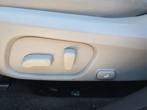 Used 2016 Subaru Forester 2.5i Touring w/ Eyesight & Navigation System image 27