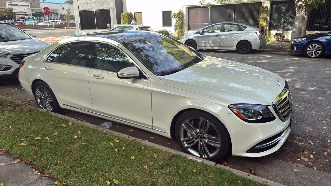 Used 2019 Mercedes-Benz S 560 Sedan image 2