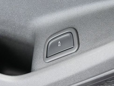 New 2026 Chevrolet Traverse LT w/ Driver Confidence Package image 35