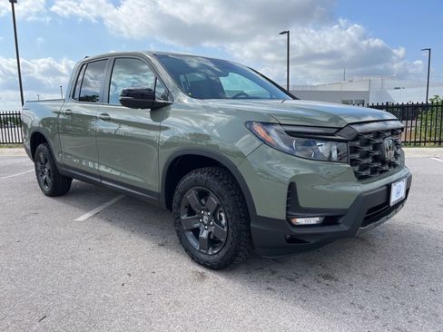 New 2026 Honda Ridgeline TrailSport image 2